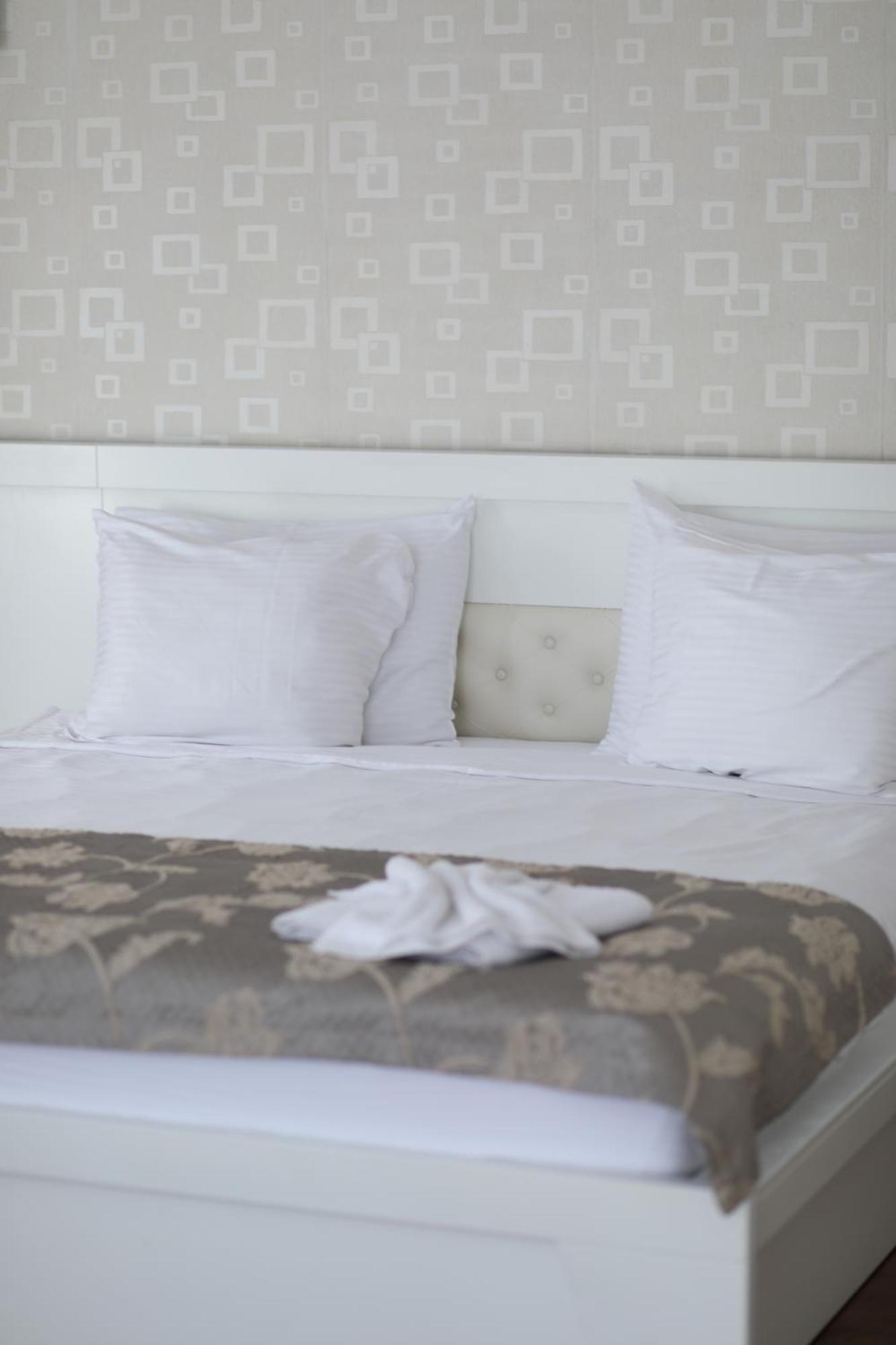 פריזרן Bruti Hotel מראה חיצוני תמונה